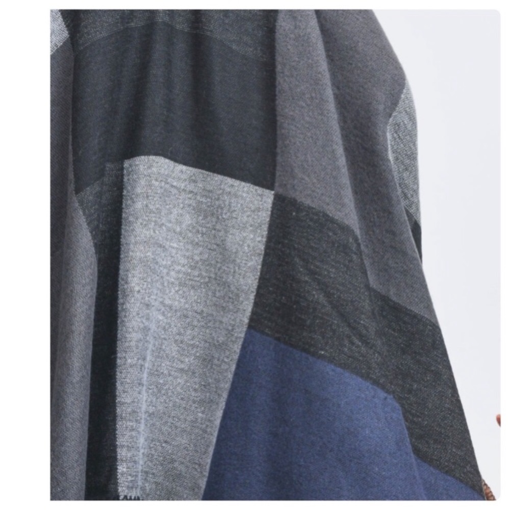 NWT Ruana Poncho - Picture 6 of 6